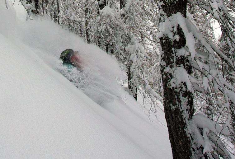 On veut voir beaucoup de Pow Pow cette saison! Photo by Raffi Schmid